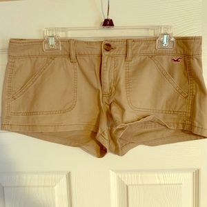 Hollister Khaki shorts
